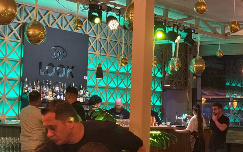 Look Restobar & Terrace, фото интерьера 1